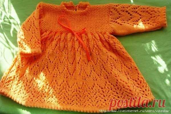 Для маленькой девочки весёлое платьице.
