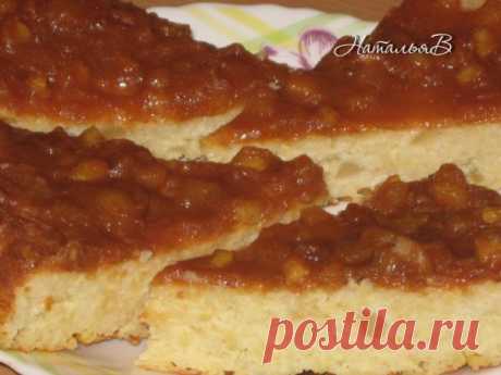 Пшенная шарлотка с карамелизованными яблоками