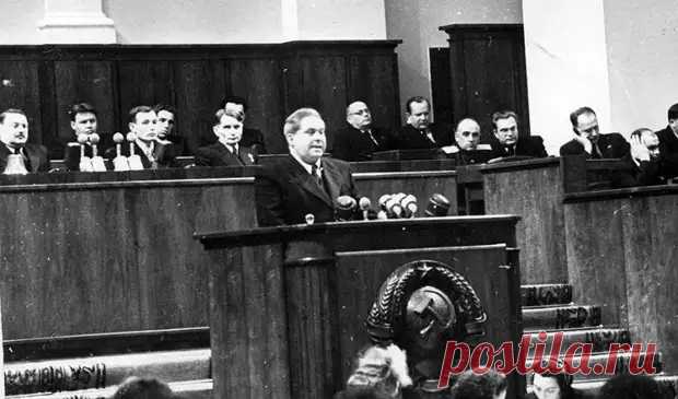 (13) Как министр финансов спас страну во время войны - Вся история - 9 мая - 43272997566 - Медиаплатформа МирТесен