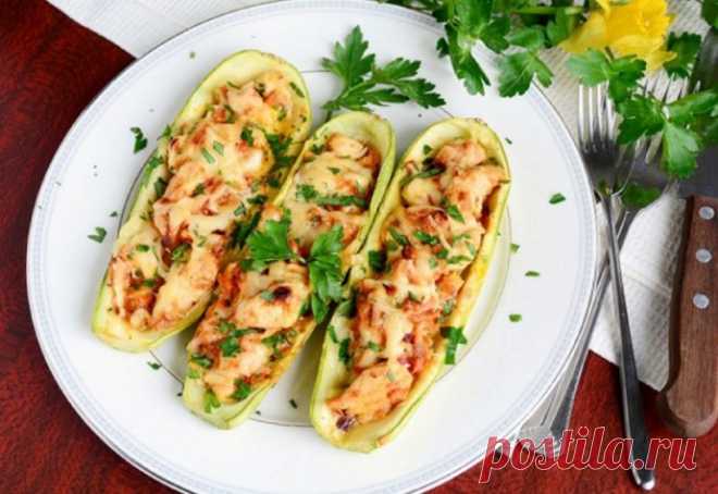 ​Кабачки с фаршем, запеченные в духовке