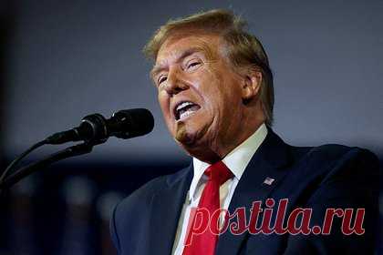 Трамп назвал главную проблему Байдена. Главной проблемой действующего американского лидера Джо Байдена является его некомпетентность, а не преклонный возраст, сообщил бывший президент США Дональд Трамп. «Байден не слишком стар, он слишком некомпетентен», — написал экс-президент на своей странице в соцсети Truth Social.