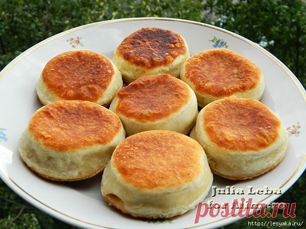 Пирожки "Бомбочки" из слоёного теста с сочной начинкой