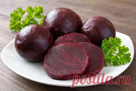 Свекла и не только: Врач назвала продукты, которые сами чистят печень - Российская газета Ответ на вопрос, как поддержать здоровье печени, особенно при приеме статинов и других препаратов, волнует многих пациентов. Об этом пишет в своем Telegram-канале кардиолог Ольга Бокерия. Она составила список продуктов, которые способствуют очищению печени и помогают наладить нормальную работу органа.
