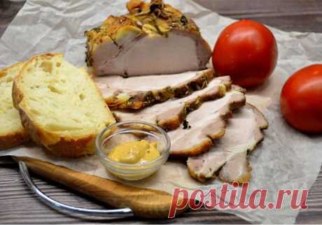​Свиной карбонат с чесноком и розмарином в духовке