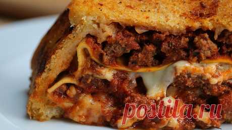 Garlic Bread Lasagna Loaf - Twisted