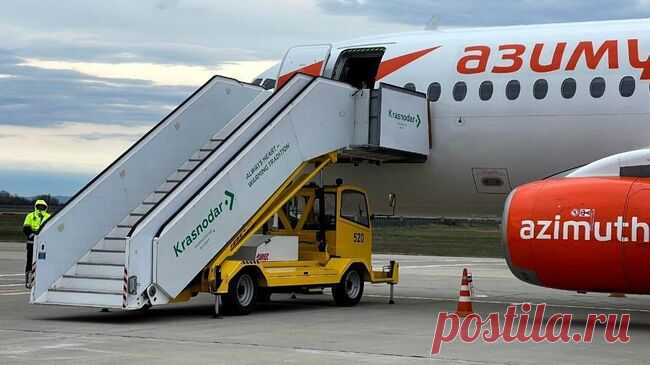 Авиакомпания назвала причину жесткой посадки "Азимута" в Анталье