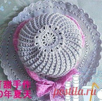Красивая панамка крючком. Схему смотрите здесь http://labhousehold.com/panama-crochet.html