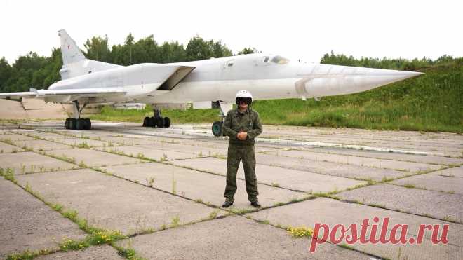 Вместо Ту-22М3 — ракетный удар по аэродрому http://www.seoded.com/2024/07/tu-22-m3.html