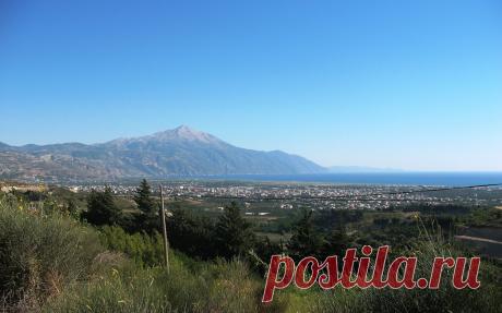 ՄՈՒՍԱ ԼԵՌ // կարոտի սպասումով🗻🙏

Մուսա լեռ (թուրք.՝ Musa Dağı, «Մտքի լեռ»), լեռ ներկայիս Թուրքիայի հարավում։ Հաթայի մարզ , լեռնաշղթա Ամանոս,բարձրությունը ծովի մակարդակից 997 մ:
Հայտնի է Հայոց Ցեղասպանության ընթացքում այստեղ կազմակերպված հայկական դիմադրությամբ։
Լեռը գտնվում է պատմական Կիլիկյան Հայաստանի ծայրամասում՝ Միջերկրական ծովի ափին։