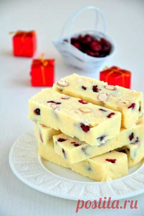 Шоколадные батончики со сгущёнкой, орехами и клюквой - Кулинарный рецепт - Повар в доме