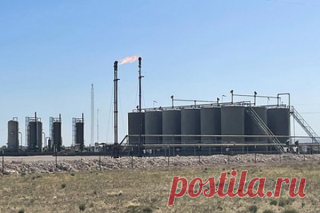 Назван возможный пик цен на газ в Европе. Ведущий аналитик Фонда национальной энергетической безопасности (ФНЭБ) Игорь Юшков заявил, что пик цен на газ в Европе может прийтись на самые жаркие июль и август, когда вырастет потребность в кондиционировании. В этот период цены на бирже могут подняться выше 1000 долларов за тысячу кубометров.