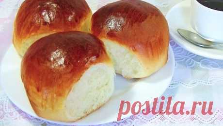 ПЫШНЫЕ БУЛОЧКИ🥐

ИНГРЕДИЕНТЫ:
2 стакана молока
Растительное масло 1 стакан
1 стакан теплой воды
яйца 2
2 ст. ложки сахара
1 ст. ложка соли
Сухие дрожжи 1 пакет
Мука более 5 стаканов
 
Для смазки:
50 г маргарина или сливочного масла

ГОТОВИМ:
Перемешать тёплое молоко, тёплую воду, масло, яичные белки, соль, сахар и дрожжи. Постепенно добавляя муку, замесить мягкое тесто, которое не прилипает к руке. Накрыть и оставить на 1 час. Разделить тесто на 21 частей. Положить к...