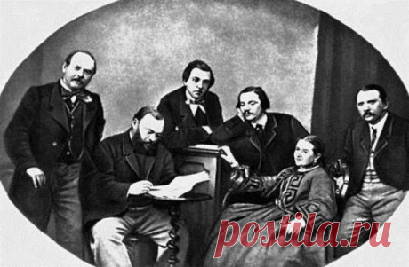 В центре второй слева, читает свою пьесу, - Н.А. Островский - великий русский драматург и создатель малого театра в Москве.
Островский в окружении актёров малого театра.