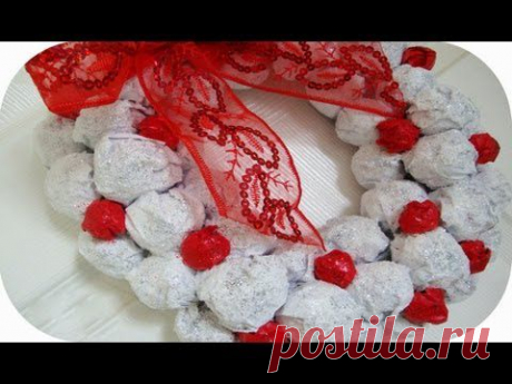 ▶ Новогоднее вдохновение. Рождественский венок. Hand Made - YouTube