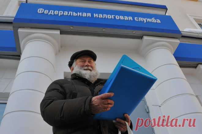 Плохая новость от ФНС для работавших до 1998 года пенсионеров – как теперь решать проблему со стажем? Чехарда в пенсионном законодательстве современной России создает проблемы многим гражданам. Мало того, что размеры пенсионных выплат ...