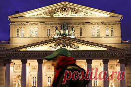 Самый известный дирижер России может возглавить Большой театр. Связано ли это со скандалом вокруг «Щелкунчика»?. В Большом театре может смениться директор. Как сообщается, нынешний глава самого известного российского театра Владимир Урин написал заявление об увольнении по собственному желанию на имя премьера Михаила Мишустина, и эта просьба была удовлетворена. На смену ему может прийти известный дирижер Валерий Гергиев.