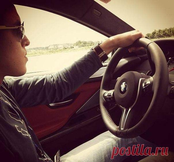 Держись подальше от людей, которые глумятся над твоими устремлениями. / Понимание бизнеса