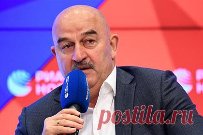 Черчесов поздравил «Легию» с победой над «Спартаком». Бывший главный тренер сборной России и московского «Спартака» Станислав Черчесов прокомментировал поражение команды от варшавской «Легии» в матче первого тура группового этапа Лиги Европы. Специалист поздравил польский клуб с важной победой и поблагодарил его руководство за подаренную футболку.