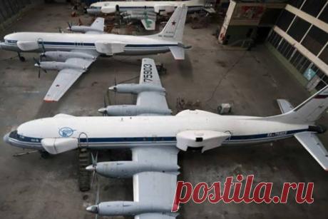 Один из секретных российских самолётов РЭБ Ил-22ПП "Порубщик" получил пробоину