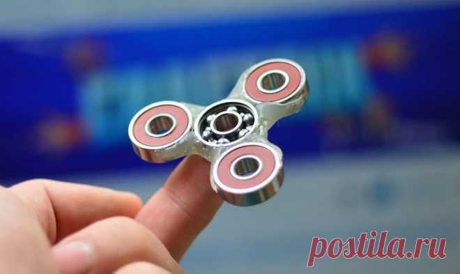 Если у твоего ребенка есть эта игрушка, он в опасности! Семья пострадавшей девочки рассказала правду. Спиннер — это новая игрушка-антистресс, которая наводнила офисы, школьные классы, университетские аудитории и общественный транспорт. Всеобщее помешательство на  необычной забаве сравнимо с некогда за…