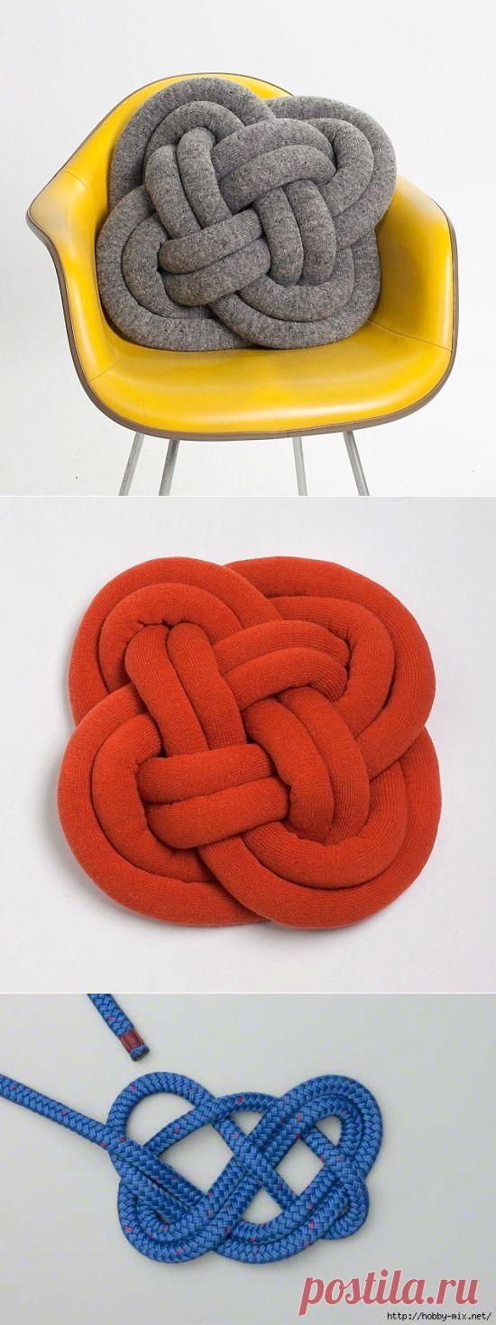 Свяж.... нет... завяжем подушечку?))))