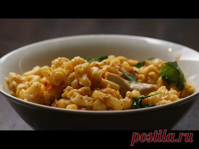 Butter Chicken Mac 'N' Cheese Check out the Tasty One-Stop Shop for cookbooks, aprons, hats, and more at TastyShop.com: http://bit.ly/2mEBY0e

Here is what you'll need!

Butter Chicken Mac ‘N’ Cheese
Servings: 4-6

INGREDIENTS
15 grams butter
300 grams chicken chopped
Salt, to taste
P