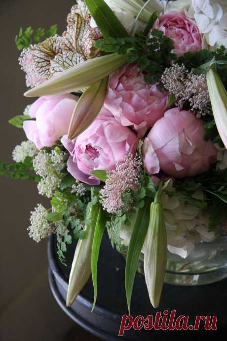 peony,hydrangea and Lilium japonicum