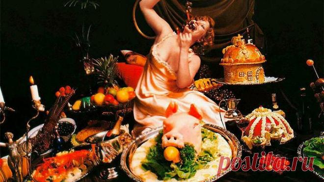 Одна из первых в списке страстей - это чревоугодие. Она побеждает нас потому, что мы привыкли всегда себя жалеть — и до такой степени, что готовы служить плоти, как идолу. Мы оправдываем чревоугодие необходимостью естественной заботы о теле и, не зная точной границы между добром и злом, часто переходим её, уклоняясь в исполнение ненужных прихотей своего чрева. Как современному христианину определить ту самую разумную границу, до которой он ещё не грешит, проявляя естествен...