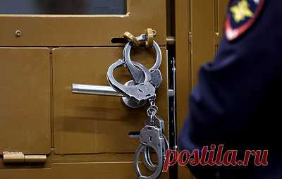 Фигурант дела экс-губернатора Курской области скрылся на СВО. Андрея Воловикова объявили в розыск, задержали и этапировали в Москву для ареста