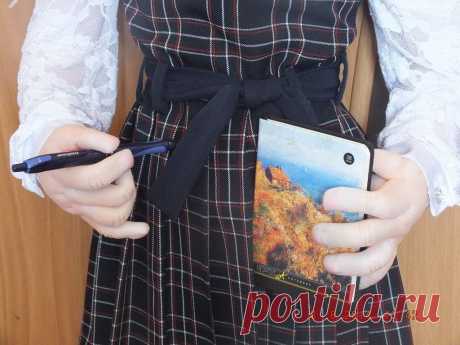 Каждый пальчик сгибается и может держать в руках что захотите))