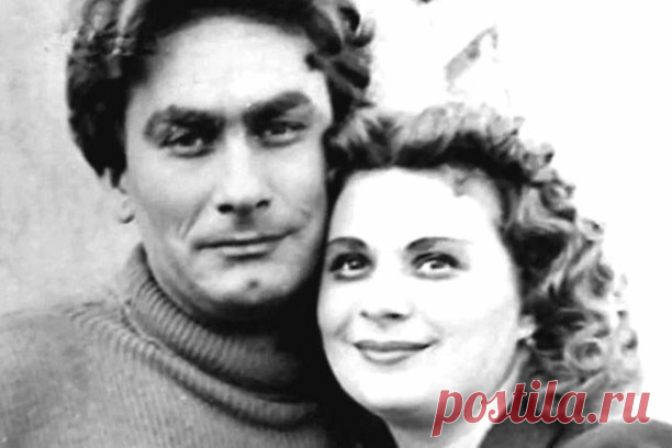 Владимира Самойлова вся страна полюбила после сыгранной ним роли Назара Думы в фильме «Свадьба в Малиновке».

 Всего же на его счету почти 100 работ в кино и множество театральных работ. Мало кто знает, что артистом он стал благодаря своей супруге. И ради неё же в будущем оставил театр, в котором прослужил четверть века. Владимир Самойлов и Надежда Ляшенко прожили вместе более 50 лет, делили пополам все трудности и невзгоды, а в конце жизни на их долю выпали тяжелейшие исп...