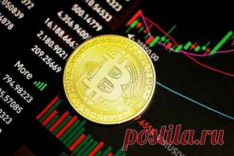 Курс криптовалют резко вырос после обвала на прошлой неделе. Крупнейшие криптовалюты начали резко укрепляться после того, как власти США объявили о своих планах действия на фоне краха банка Silicon Valley Bank (SVB). По состоянию на утро понедельника, 13 марта, биткоин в ходе торгов на криптовалютной бирже Binance вырос на 10 процентов, до 22,43 тысячи долларов.