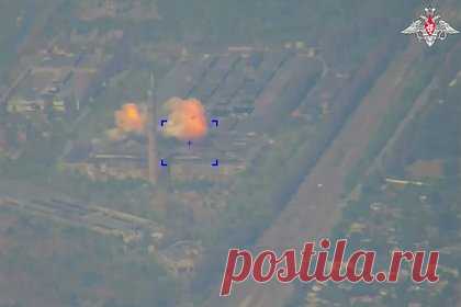 Появилось видео нового удара ВС РФ по пункту временной дислокации украинских войск