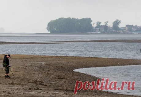 Недостаточно снежная зима привела к низкому уровню воды в российских реках, что уже сказалось на круизной навигации – в ряд майских и июньских рейсов внесены изменения.

Круизный сезон 2025 года, скорее всего, будет непростым из-за слишком теплой зимы, отсутствия снега и, как следствие, недостатка воды в реках.

«Однако Волга не обмелела настолько критично, чтобы полностью парализовать судоходство. Узкие места для прохода судов существовали и раньше,