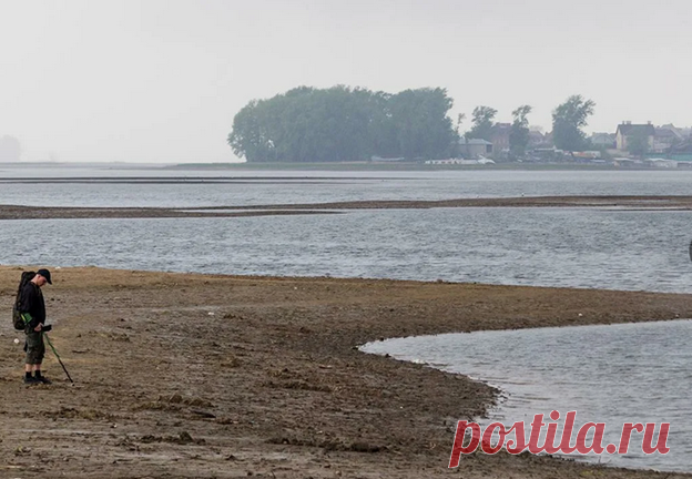 Недостаточно снежная зима привела к низкому уровню воды в российских реках, что уже сказалось на круизной навигации – в ряд майских и июньских рейсов внесены изменения.

Круизный сезон 2025 года, скорее всего, будет непростым из-за слишком теплой зимы, отсутствия снега и, как следствие, недостатка воды в реках.

«Однако Волга не обмелела настолько критично, чтобы полностью парализовать судоходство. Узкие места для прохода судов существовали и раньше,