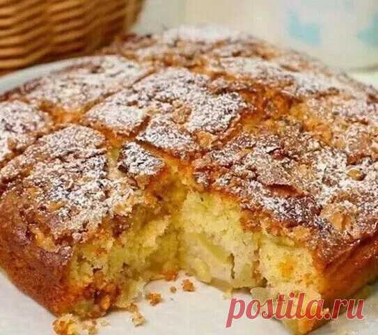 Норвежский яблочный пирог
Этот норвежский яблочный пирог очень вкусный, не передать словами. Тесто очень мягкое и нежное, начинка сочная, есть хрустящая корочка.