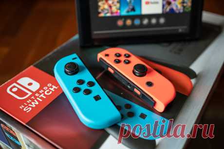 Размеры коробок с консолями уменьшили ради экономии. Японская компания Nintendo приготовилась выпускать свои консоли в уменьшенной коробке ради экономии. Девайсы серии Switch будут запакованы в новые коробки, которые на 20 процентов меньше предыдущих. Это позволит компании поставлять за один раз больше устройств. Ранее подобное сделала Apple.
