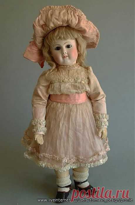 Антикварные куклы ..