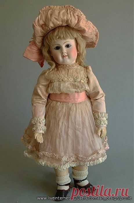 Антикварные куклы ..