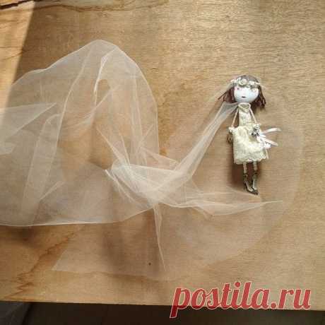 Сейчас буду резать фату #artdoll #brooch #wedding