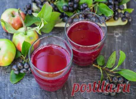 2 рецепта вкуснейшего компота из яблок Вместо соков из магазина гораздо полезнее и вкуснее выпить домашнего яблочного компота.