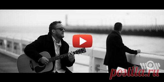 Песня которая украдет ваше сердце: «Твист в моей трезвости» Chester Page 
Оригинальным исполнителем этой песни является Tanita Tikaram. Песня в свое время стала мегахитом, который звучал на каждых задворках практически в каждом городе. Как это обычно бывает, популярные пес…