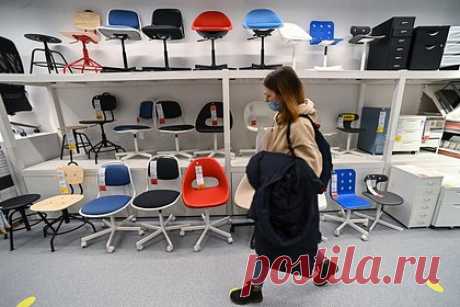 В России снизились продажи и производство мебели. В первые месяцы 2023 года производство мебели в России снизилось почти на десять процентов. К самому глубокому падению рынка за последние несколько лет привели снижение спроса на мебель в стране, уход компании IKEA и закрытие экспортных рынков для российских производителей.