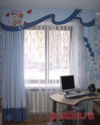 Шторы или гардины с детским рисунком не всегда нужны в комнате, достаточно использовать яркие, насыщенные оттенки и комната будет гармонично вписываться в общий интерьер.