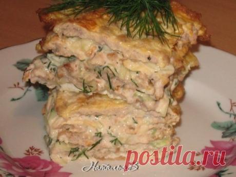 Яично-мясной тортик - вкус шавермы
Ингредиенты:

Яйца - 4шт.
Фарш свино- говяжий - 200г
Соль, перец
Для начинки:
Огурец свежий - 1шт.
Чеснок - 1 долька
Укроп - несколько веточек
Майонез, кетчуп - по 2 ст.л.

Приготовление:

В мисочку вбить одно яйцо, к нему добавить 1/4 фарша, посолить, поперчить, перемешать до равномерного распределения фарша, обжарить на раст. масле с двух сторон на медленном огне под крышкой - и так все омлетики.
Начинка: огурец натереть на мелкой терке...