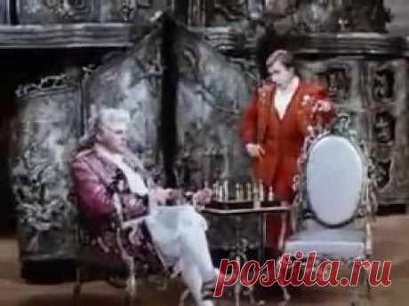 Какой на хрен путин , медведев и тому подобные во всей элите российской ........  карлики и пигмеи недоноски , вот и Миронов о том же красочно донес из классических источников.