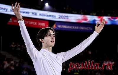 "Еще не все показали". В Красноярске завершился этап Гран-при у фигуристов. Победителями стали Алиса Двоеглазова, Николай Угожаев, танцевальный дуэт Василиса Кагановская и Максим Некрасов, спортивная пара Александра Бойкова и Дмитрий Козловский