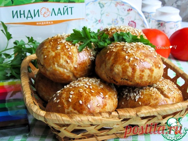 Булочки с колбасой и сыром. Мягкие йогуртовые булочки с начинкой из сыра и колбасы ТМ Индилайт понравятся и детям и взрослым. Отличный вариант для перекуса в школе, дома и на работе. Попробуйте!