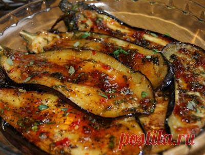 Быстрые пикантные баклажанчики: лучшая закуска на все случаи жизни.