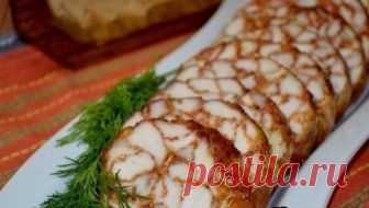 Куриный рулет с необычным мраморным узором.